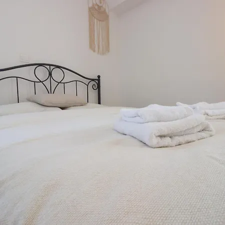 Cozy Home-away-from-home In