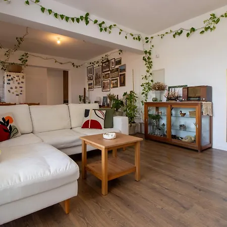 Cozy Home-away-from-home In Nicosia