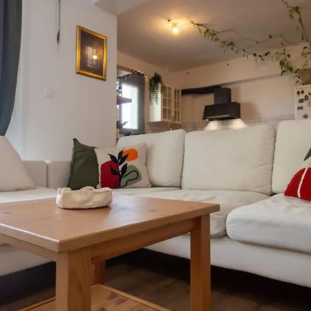 Lejlighed Cozy Home-away-from-home In Nicosia